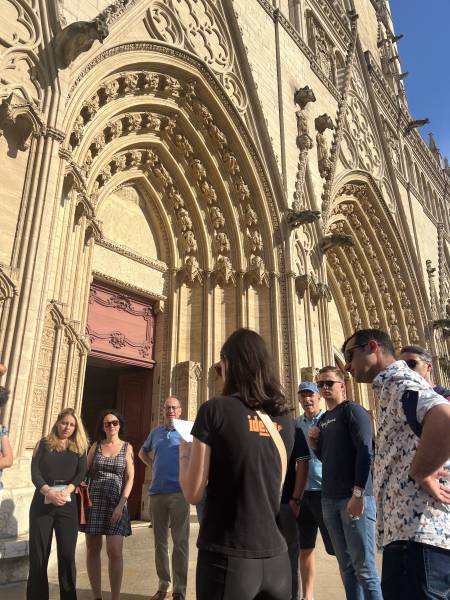 Séminaire et team-building activité post-réunion avec une visite gourmande de Lyon