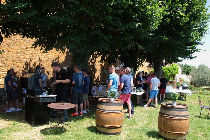 Déjeuner d'équipe dans les vignes du Beaujolais proche de Lyon