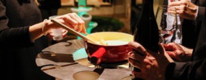 Soirée fondue savoyarde pour un dîner entreprise original et chaleureux