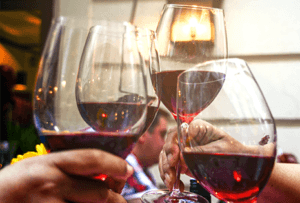 Comment organiser une dégustation conviviale de vin ?