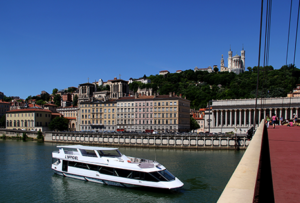 Expérience originale à Lyon : organiser une soirée pro sur un bateau