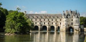 séjour CE découverte des châteaux et vignobles du val de Loire à proximité de Lyon